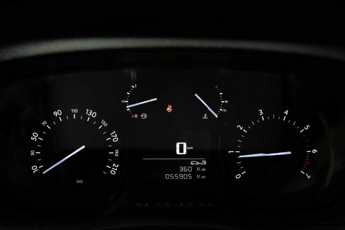 toyota-proace-diesel-2017-big-11