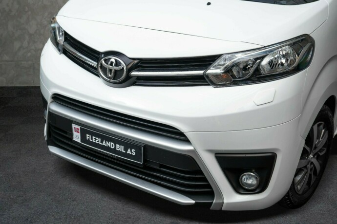 toyota-proace-diesel-2017-big-5