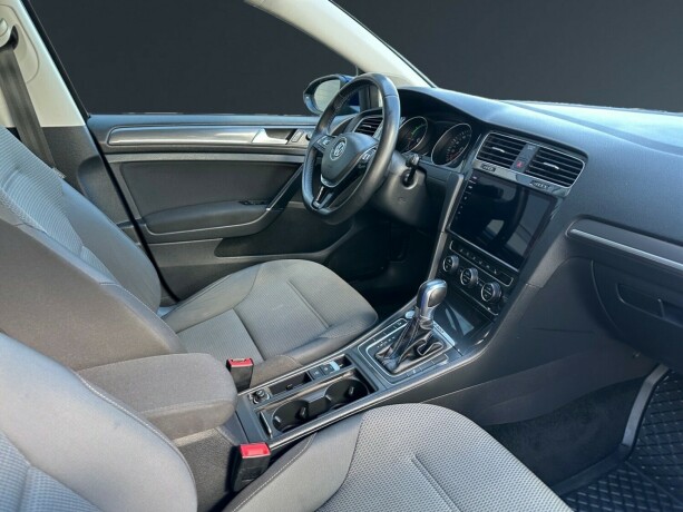 volkswagen-golf-elektrisitet-2019-big-10