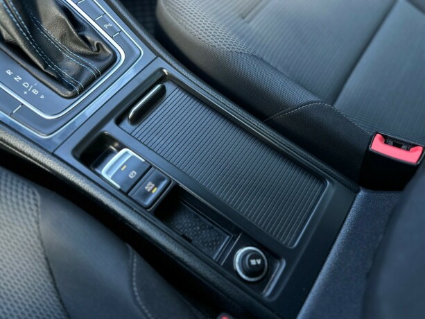 volkswagen-golf-elektrisitet-2019-big-13