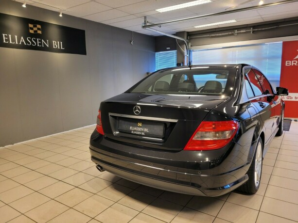 mercedes-benz-c-klasse-bensin-2010-big-5