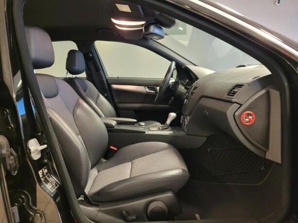 mercedes-benz-c-klasse-bensin-2010-big-10