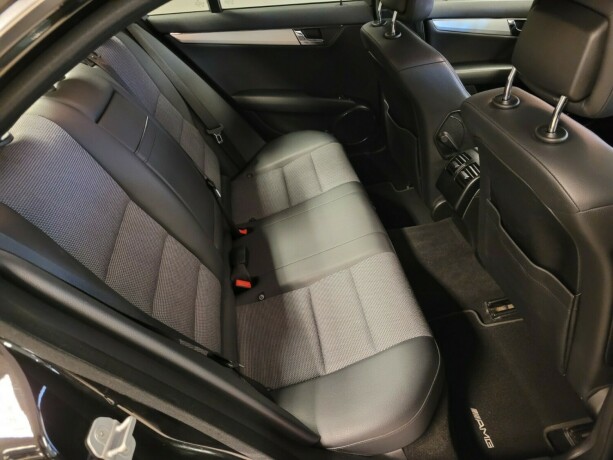 mercedes-benz-c-klasse-bensin-2010-big-17