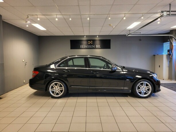 mercedes-benz-c-klasse-bensin-2010-big-3