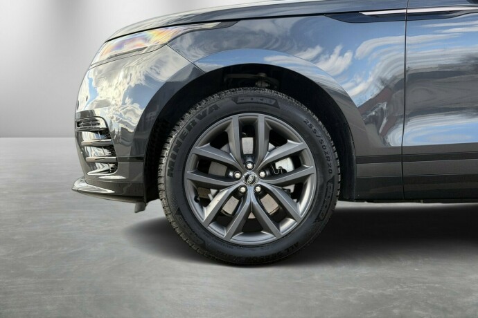 land-rover-range-rover-velar-bensin-2025-big-9