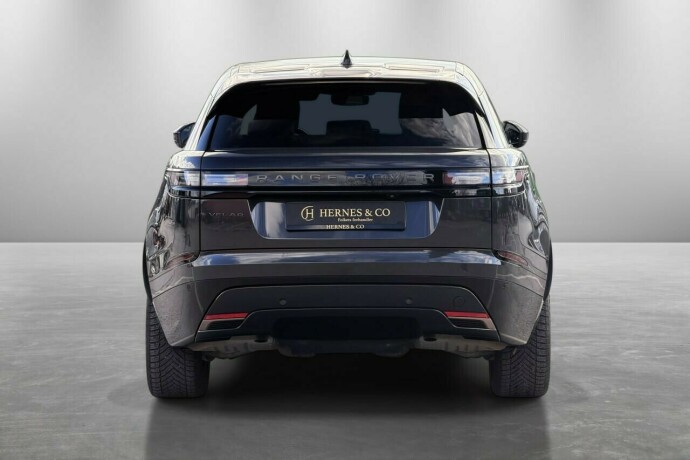 land-rover-range-rover-velar-bensin-2025-big-5