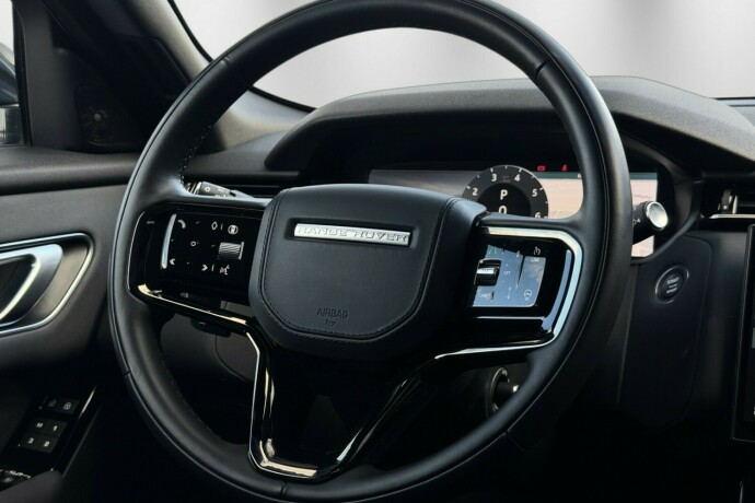 land-rover-range-rover-velar-bensin-2025-big-12