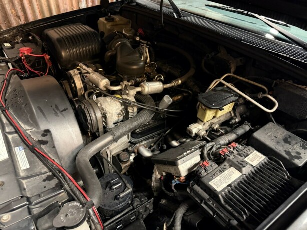 chevrolet-tahoe-bensin-1997-big-40