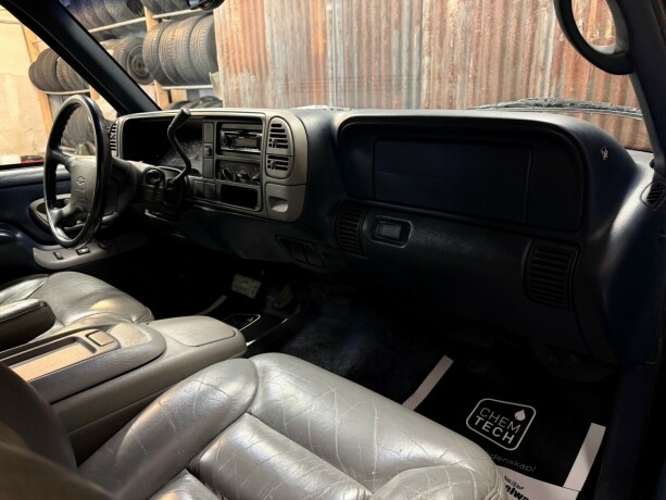 chevrolet-tahoe-bensin-1997-big-30