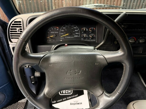 chevrolet-tahoe-bensin-1997-big-24