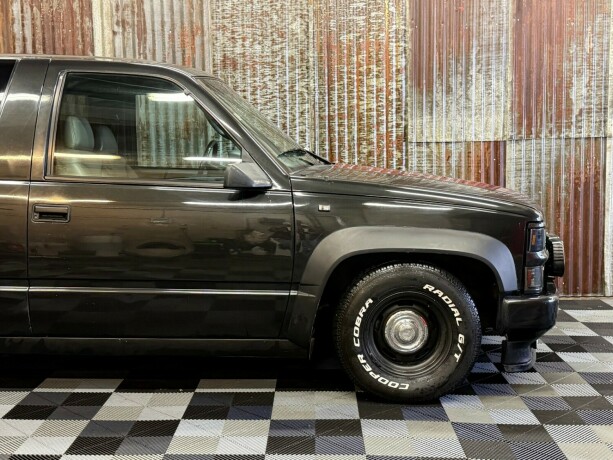 chevrolet-tahoe-bensin-1997-big-3