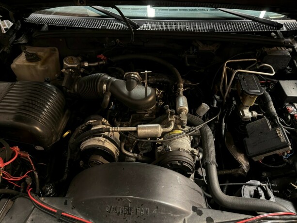 chevrolet-tahoe-bensin-1997-big-38