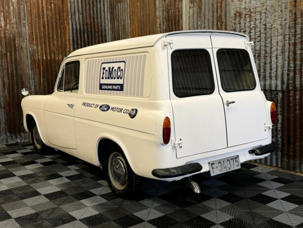 ford-bensin-1963-big-9