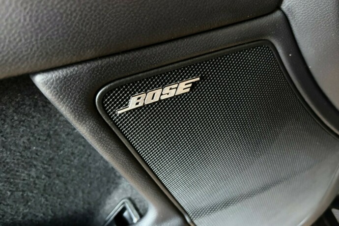 mercedes-benz-cls-diesel-2012-big-23