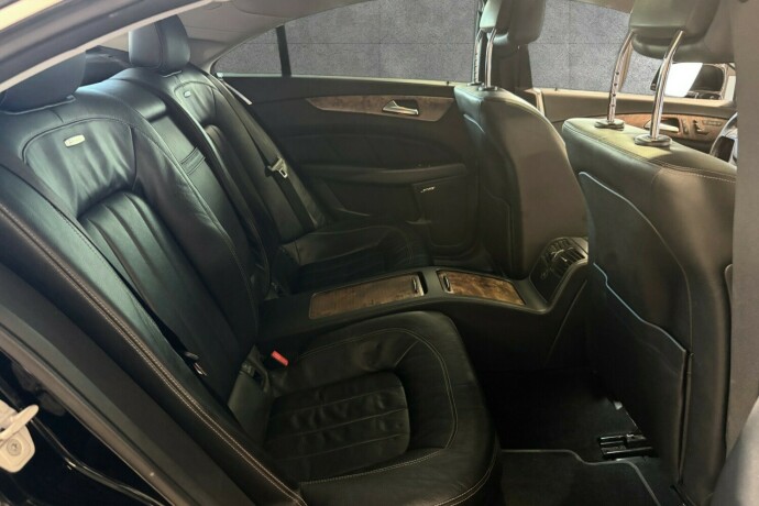 mercedes-benz-cls-diesel-2012-big-27