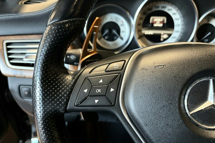 mercedes-benz-cls-diesel-2012-big-12