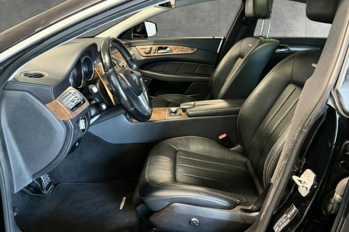 mercedes-benz-cls-diesel-2012-big-8