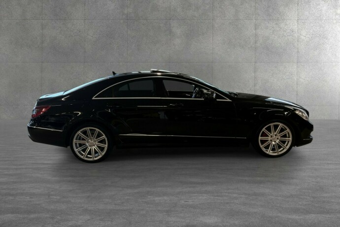 mercedes-benz-cls-diesel-2012-big-5