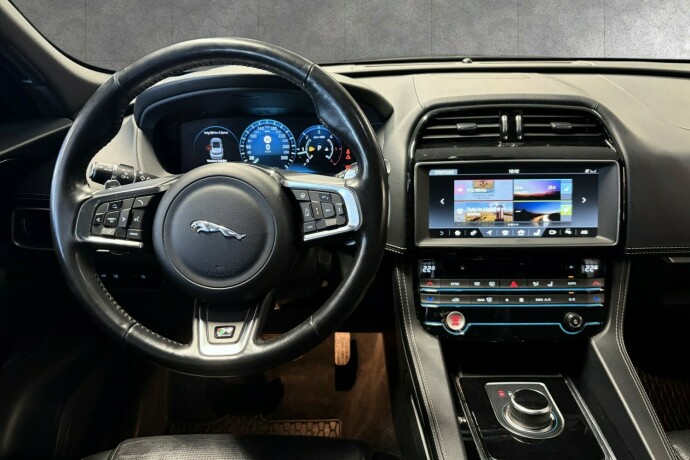 jaguar-f-pace-diesel-2018-big-12