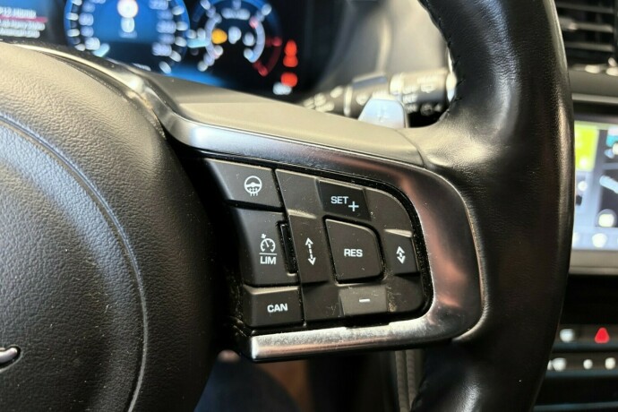 jaguar-f-pace-diesel-2018-big-14