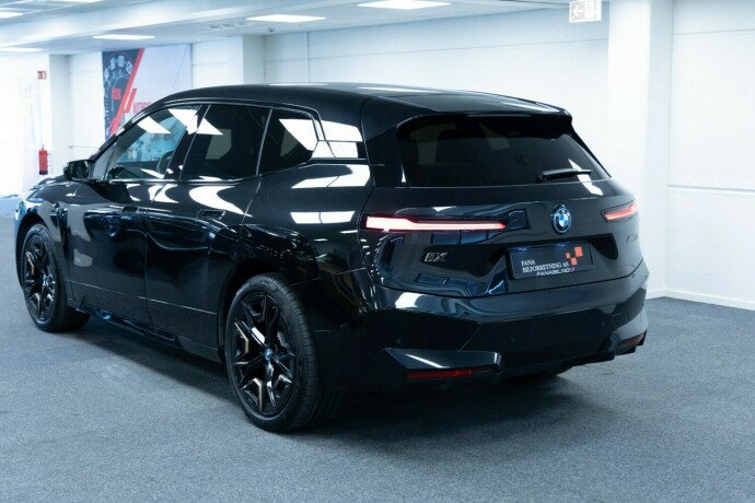 bmw-ix-elektrisitet-2023-big-1