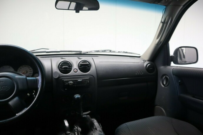 jeep-cherokee-diesel-2002-big-12