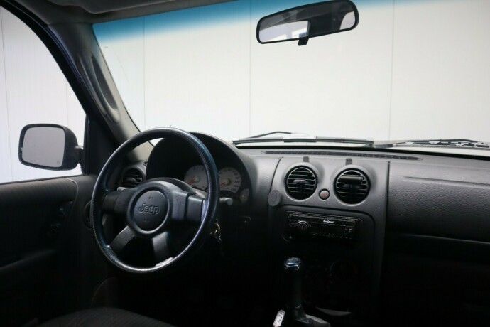 jeep-cherokee-diesel-2002-big-13