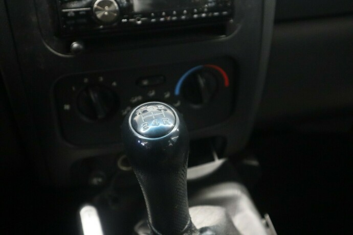 jeep-cherokee-diesel-2002-big-19