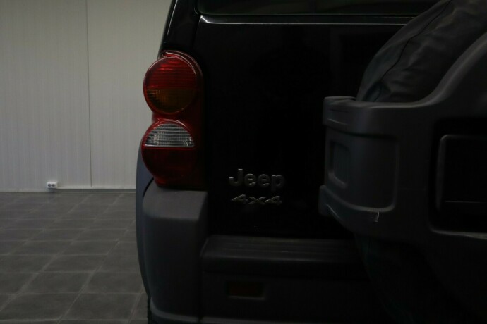 jeep-cherokee-diesel-2002-big-9