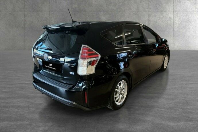 toyota-prius-elektrisitetbensin-2017-big-2