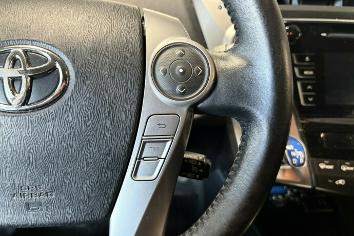 toyota-prius-elektrisitetbensin-2017-big-13