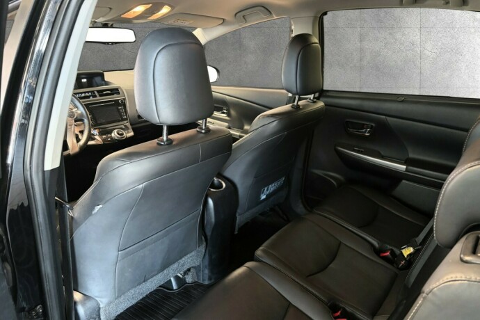 toyota-prius-elektrisitetbensin-2017-big-21