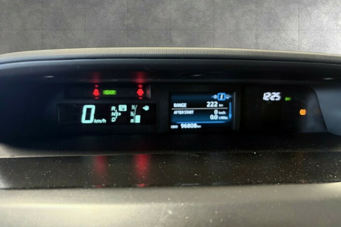 toyota-prius-elektrisitetbensin-2017-big-16