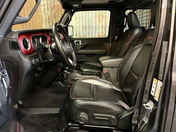 jeep-wrangler-diesel-2019-big-21