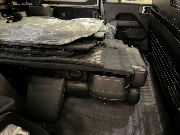 jeep-wrangler-diesel-2019-big-42