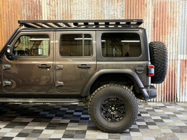 jeep-wrangler-diesel-2019-big-12