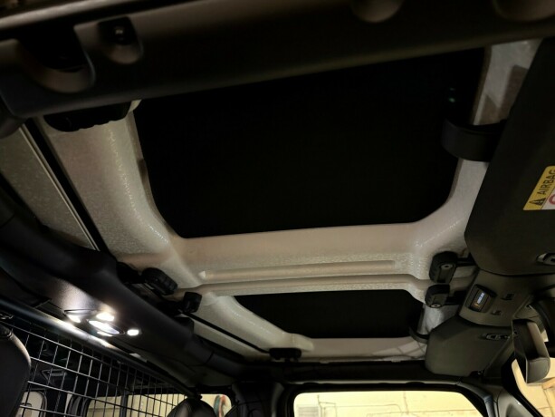 jeep-wrangler-diesel-2019-big-38