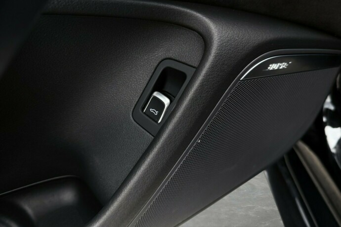 audi-rs6-bensin-2017-big-19