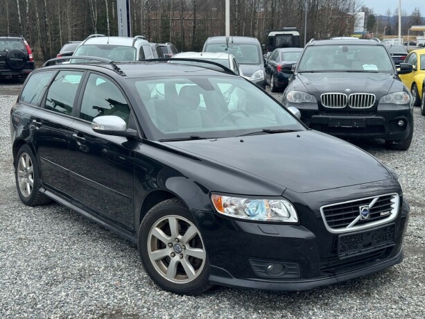 volvo-v50-diesel-2008-big-0