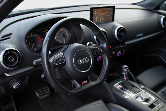 audi-s3-bensin-2014-big-24