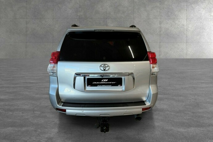 toyota-land-cruiser-diesel-2012-big-5
