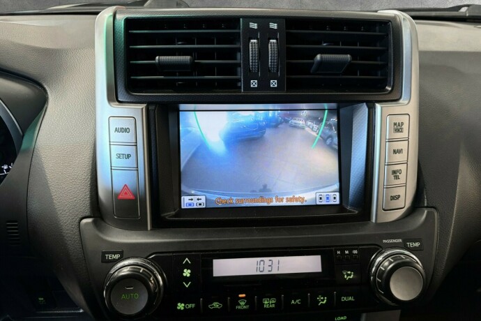 toyota-land-cruiser-diesel-2012-big-22