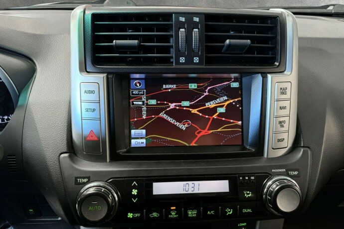 toyota-land-cruiser-diesel-2012-big-21