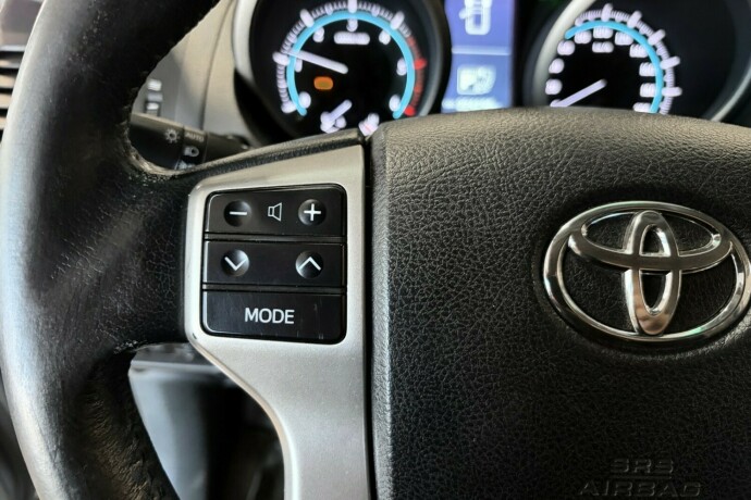 toyota-land-cruiser-diesel-2012-big-25