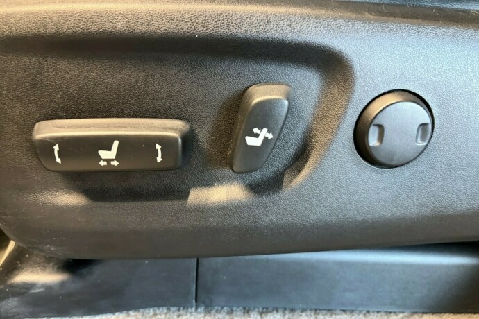 toyota-land-cruiser-diesel-2012-big-29