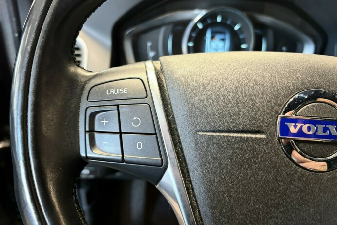 volvo-xc-60-diesel-2014-big-23