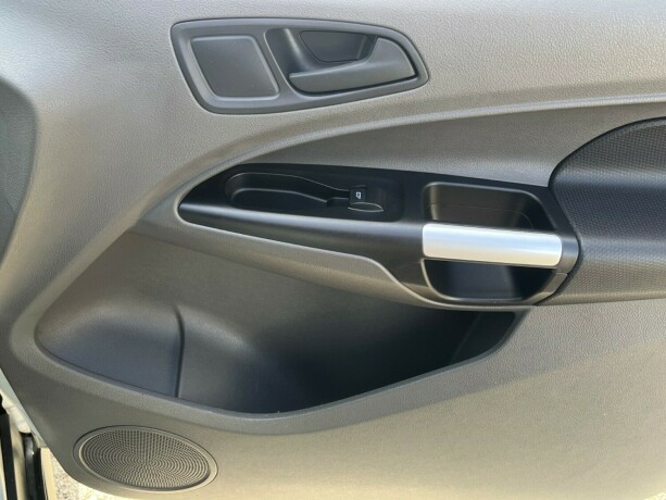 ford-transit-connect-diesel-2019-big-21
