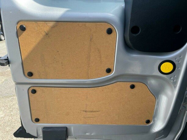 ford-transit-connect-diesel-2019-big-26