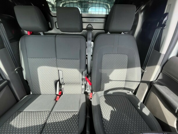 ford-transit-connect-diesel-2019-big-23