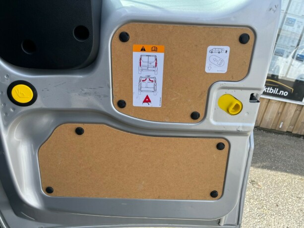 ford-transit-connect-diesel-2019-big-27